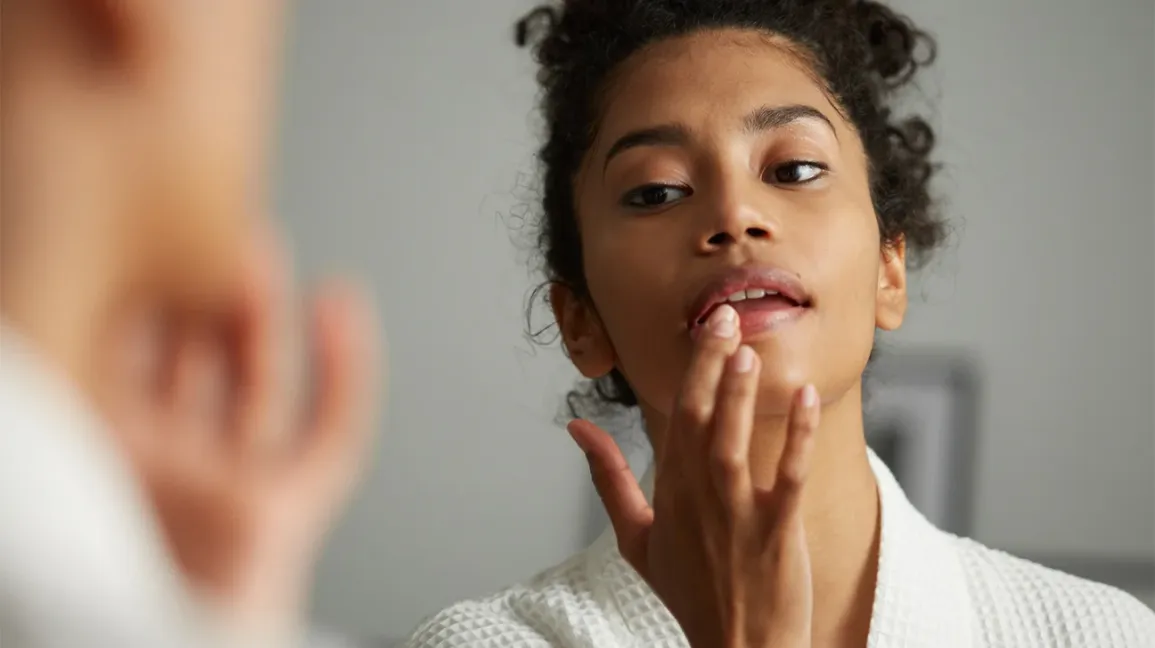 10 Langkah Merawat Bibir untuk Remaja