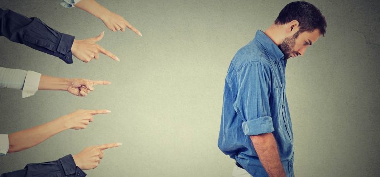 10 Tips Menghadapi Kritik Tanpa Merusak Kesehatan Psikologis